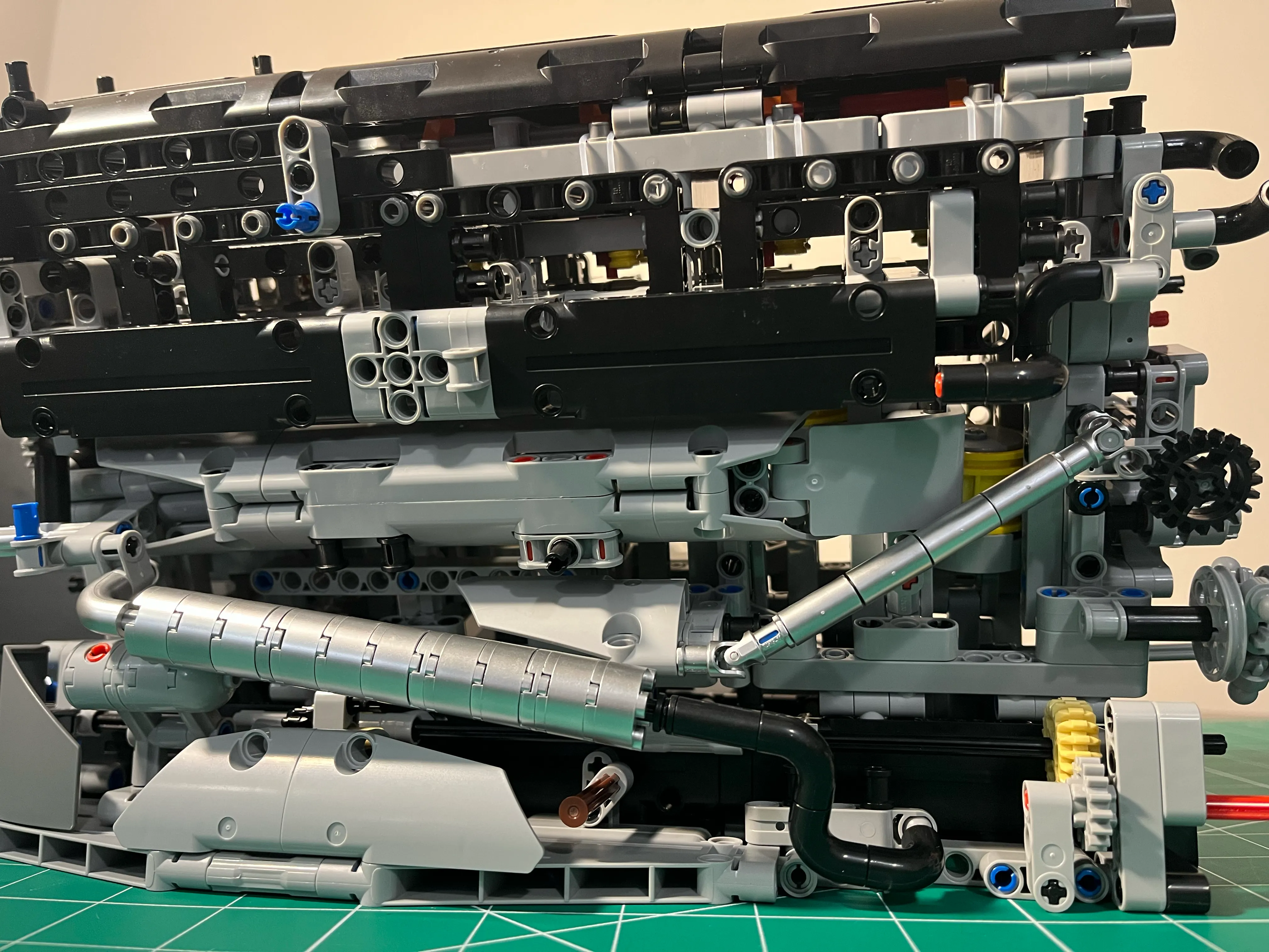 NifeliZ L6 Model Engine