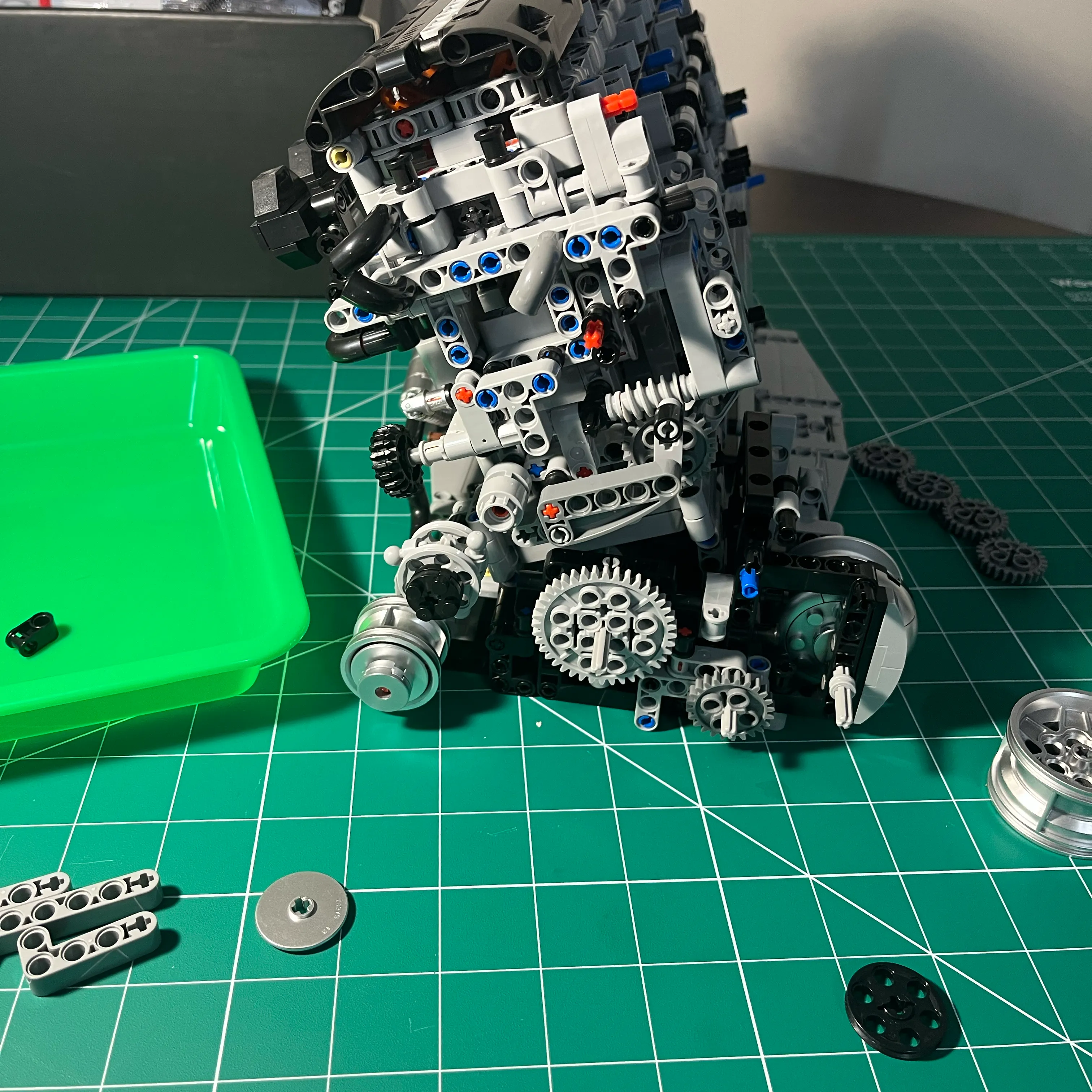 NifeliZ L6 Model Engine