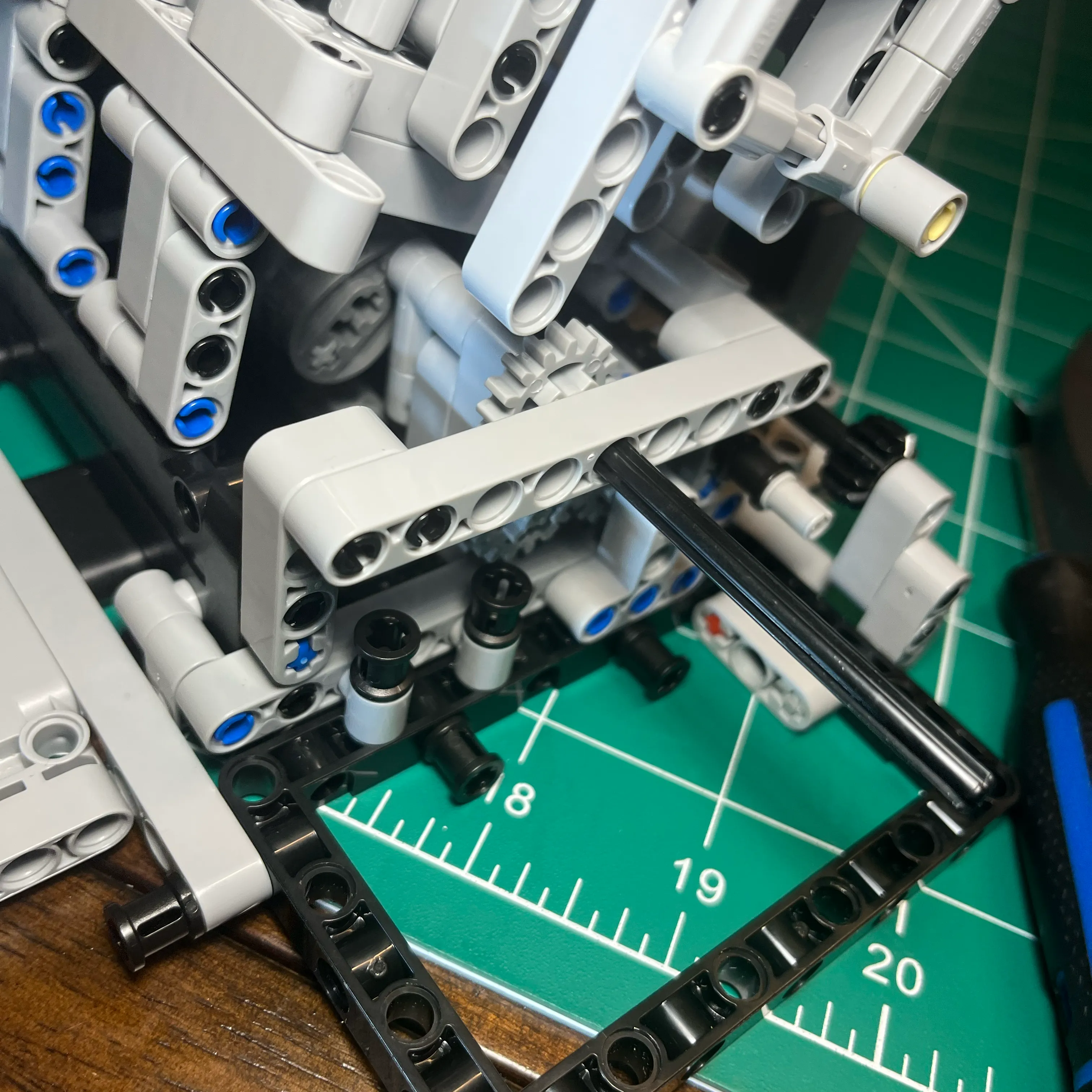 NifeliZ L6 Model Engine