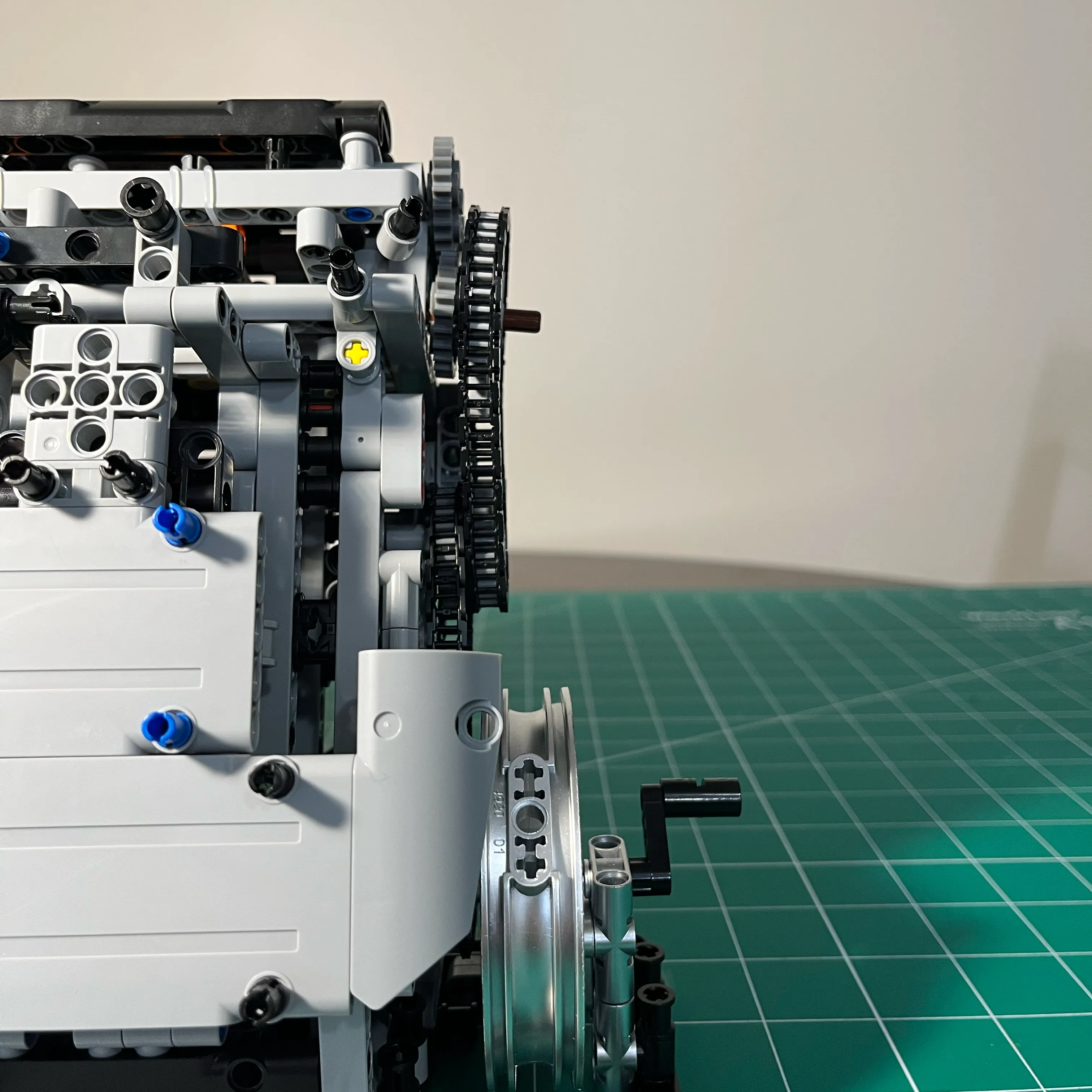NifeliZ L6 Model Engine