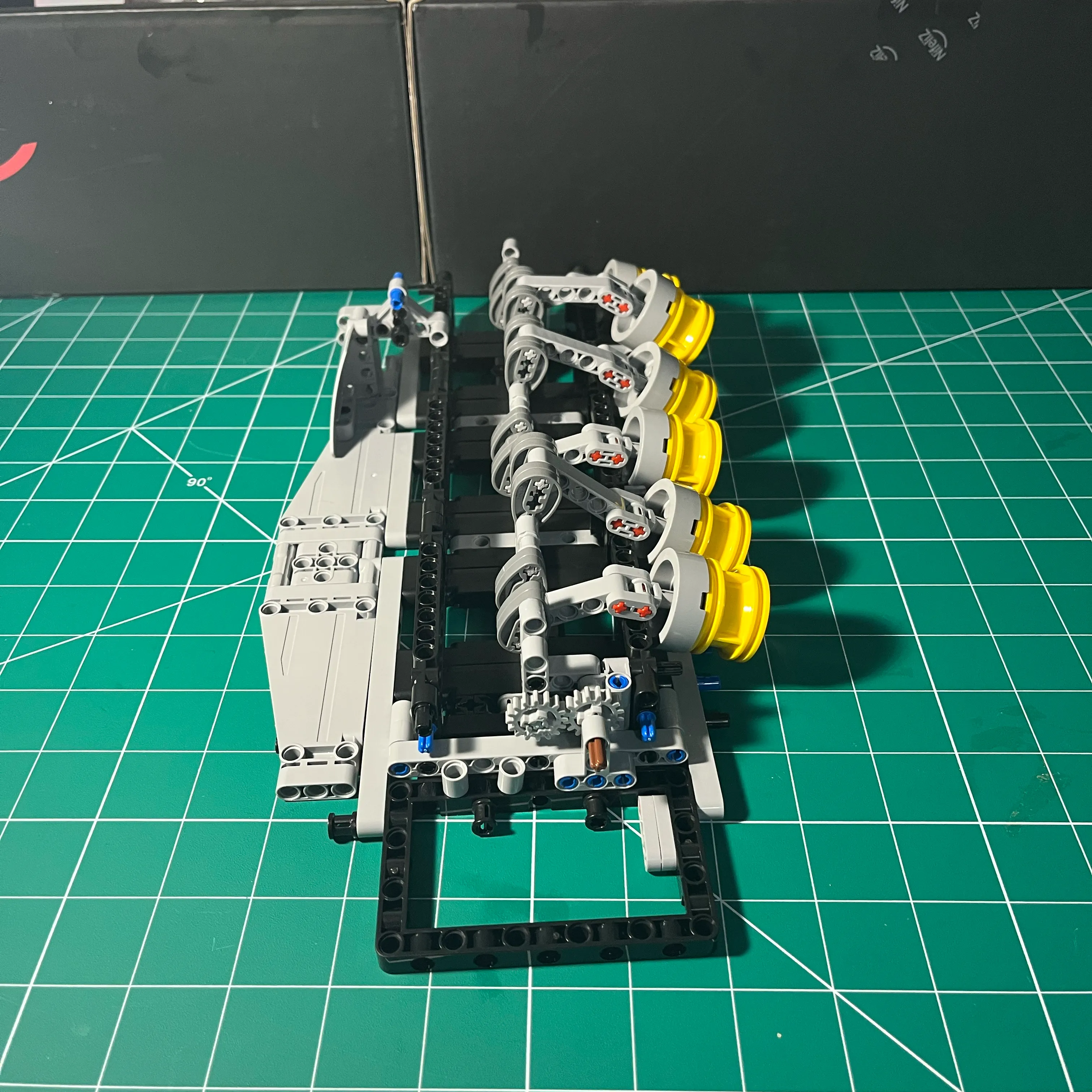 NifeliZ L6 Model Engine