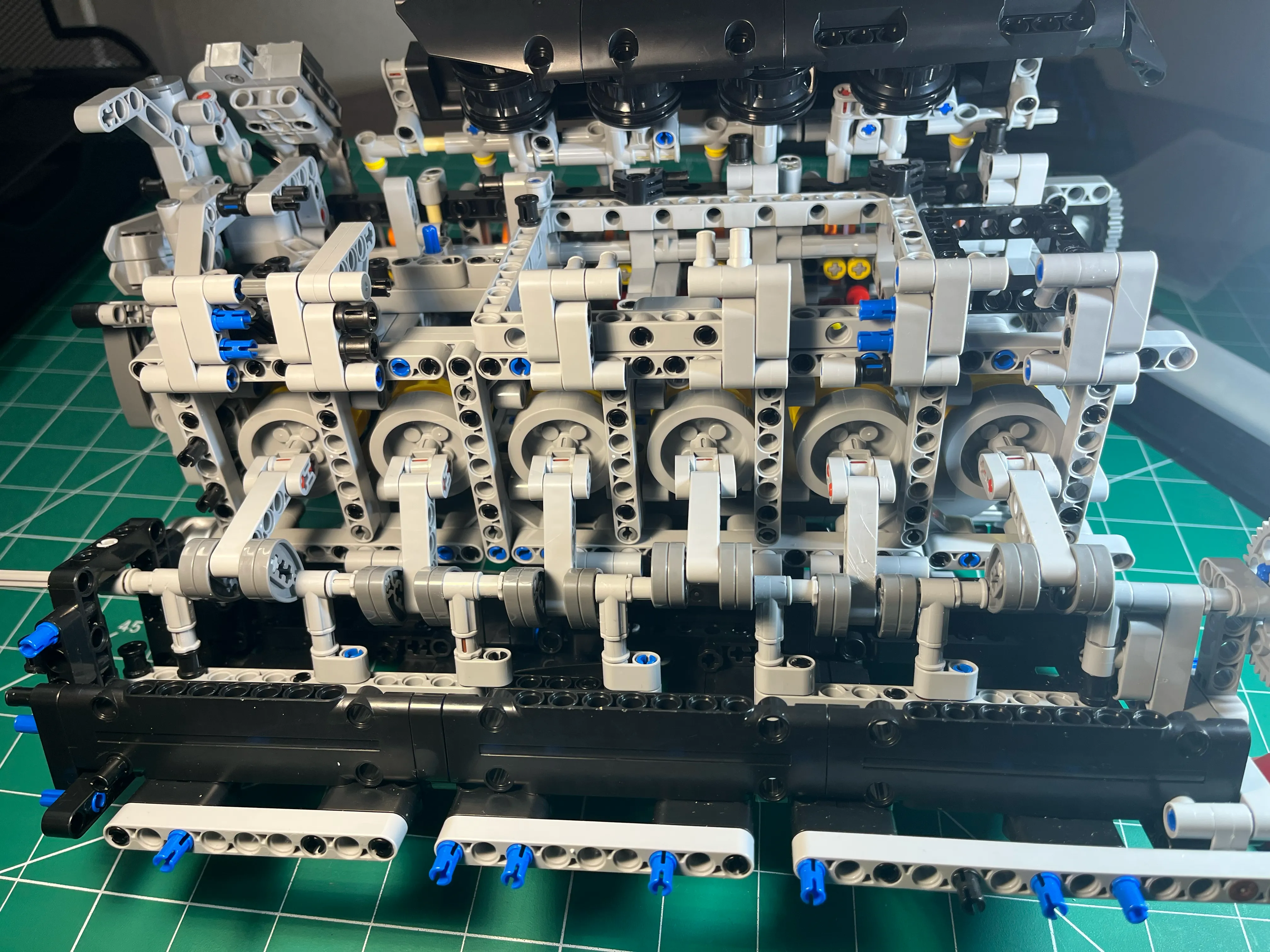 NifeliZ L6 Model Engine