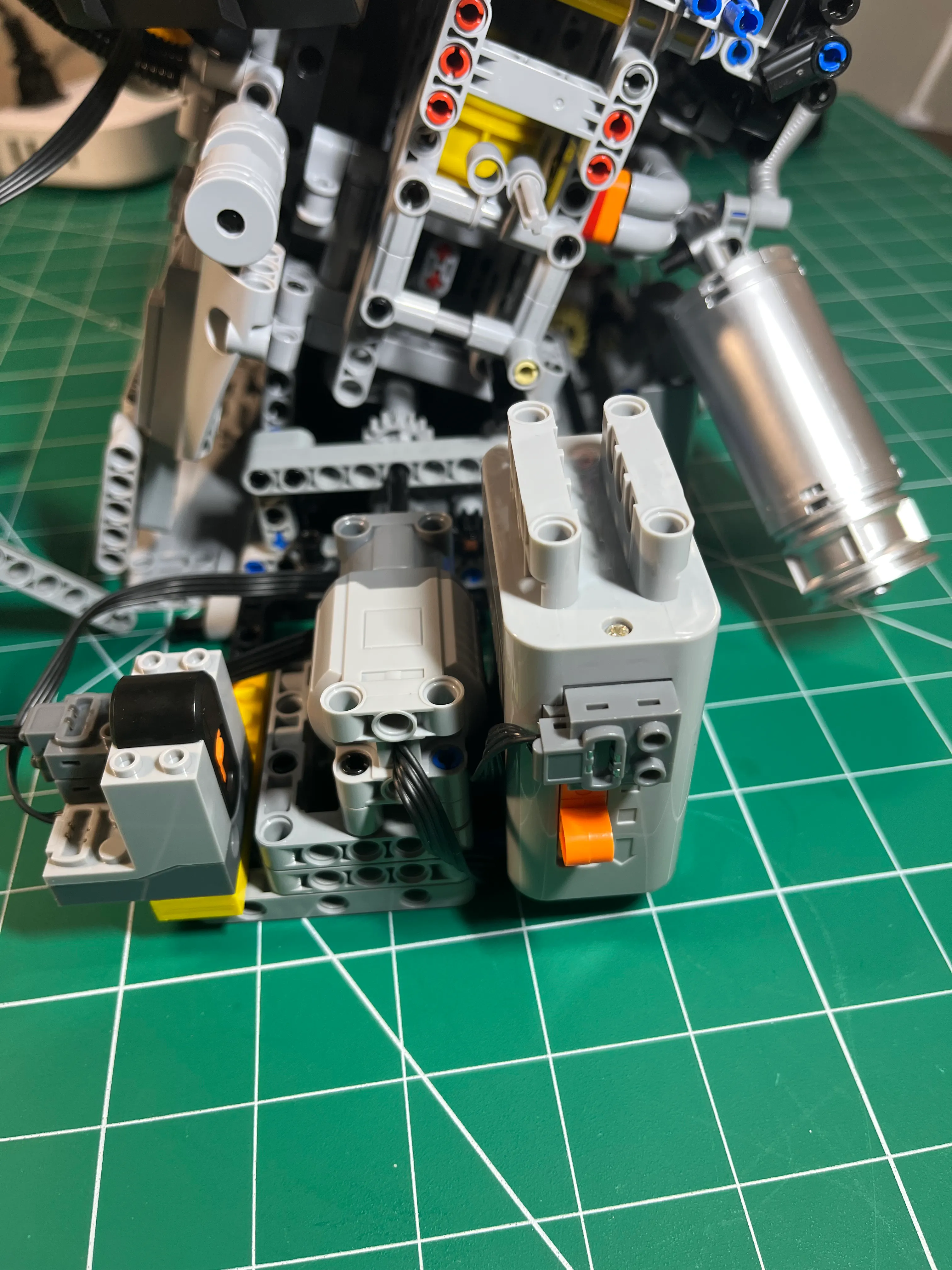 NifeliZ L6 Model Engine